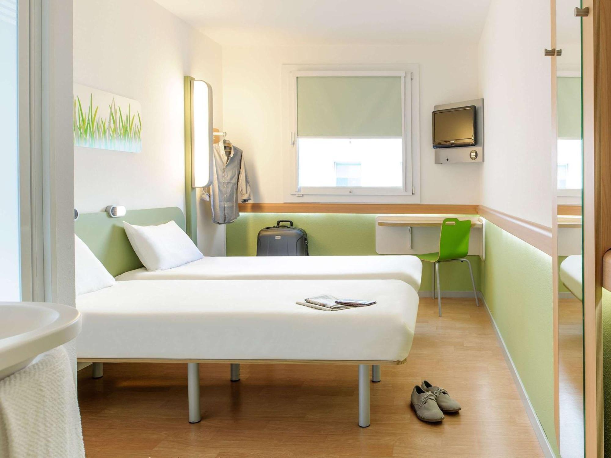 Ibis Budget Marseille Valentine Exterior photo